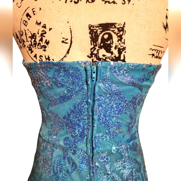 City Vibe Strapless Sequin Gown - Picture 10 of 14